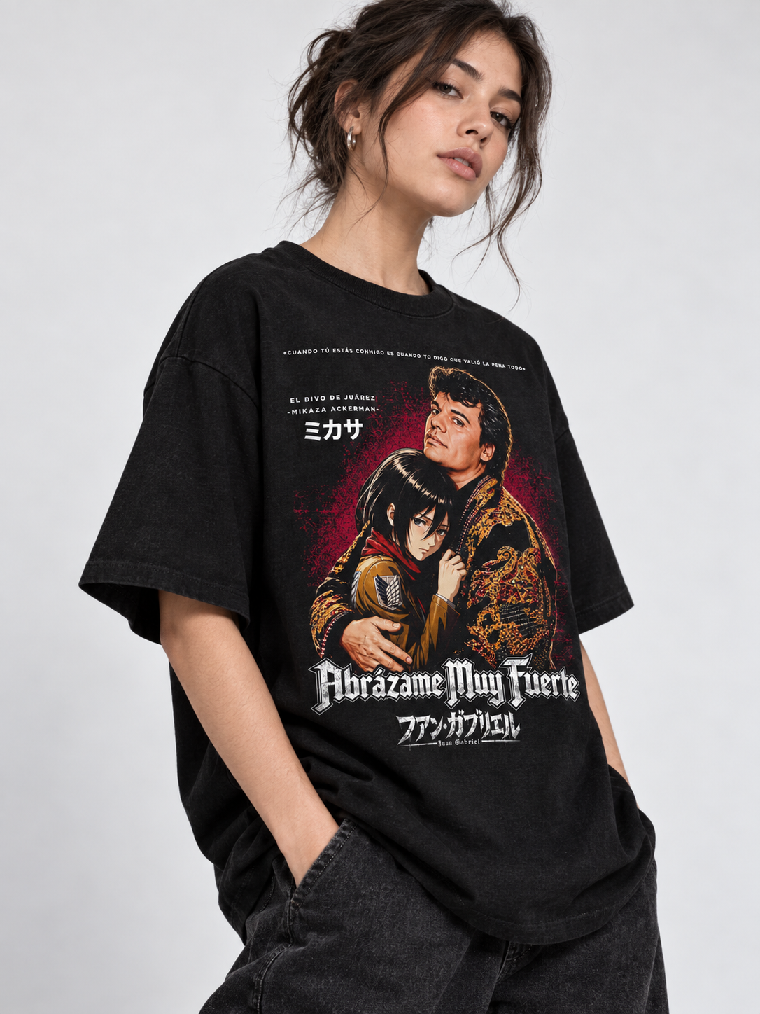 ABRÁZAME MUY FUERTE X MIKASA T-SHIRT
